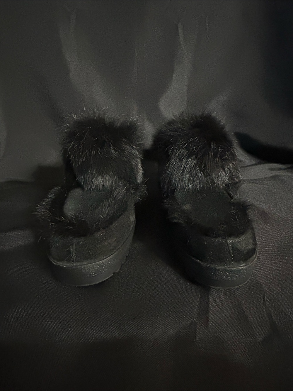 Coach Women’s Vintage Kaela Black Genuine Rabbit Fur Suede Platform Slides 7.5 - Picture 4 of 12